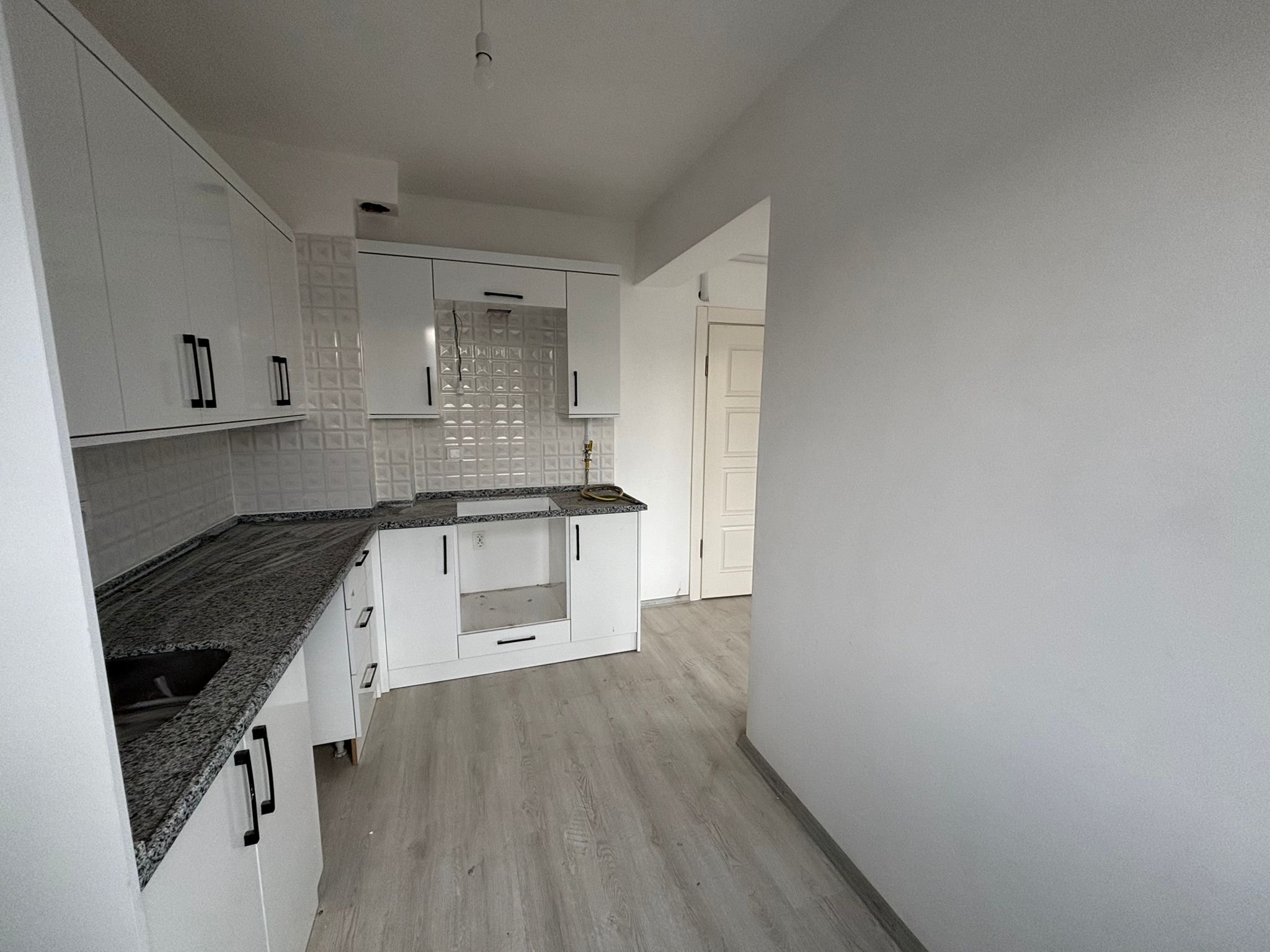 KARŞIYAKA MAH 2+1 4.KAT